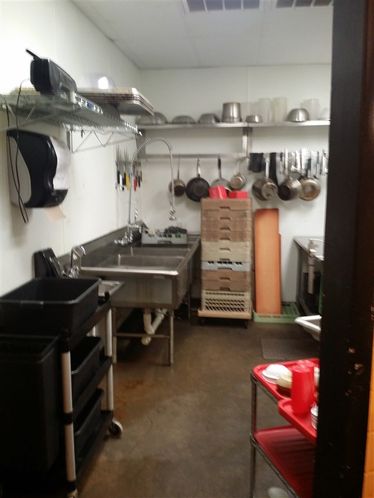 Max & Molly's: 1315 W Jackson St, Macomb, IL 61455